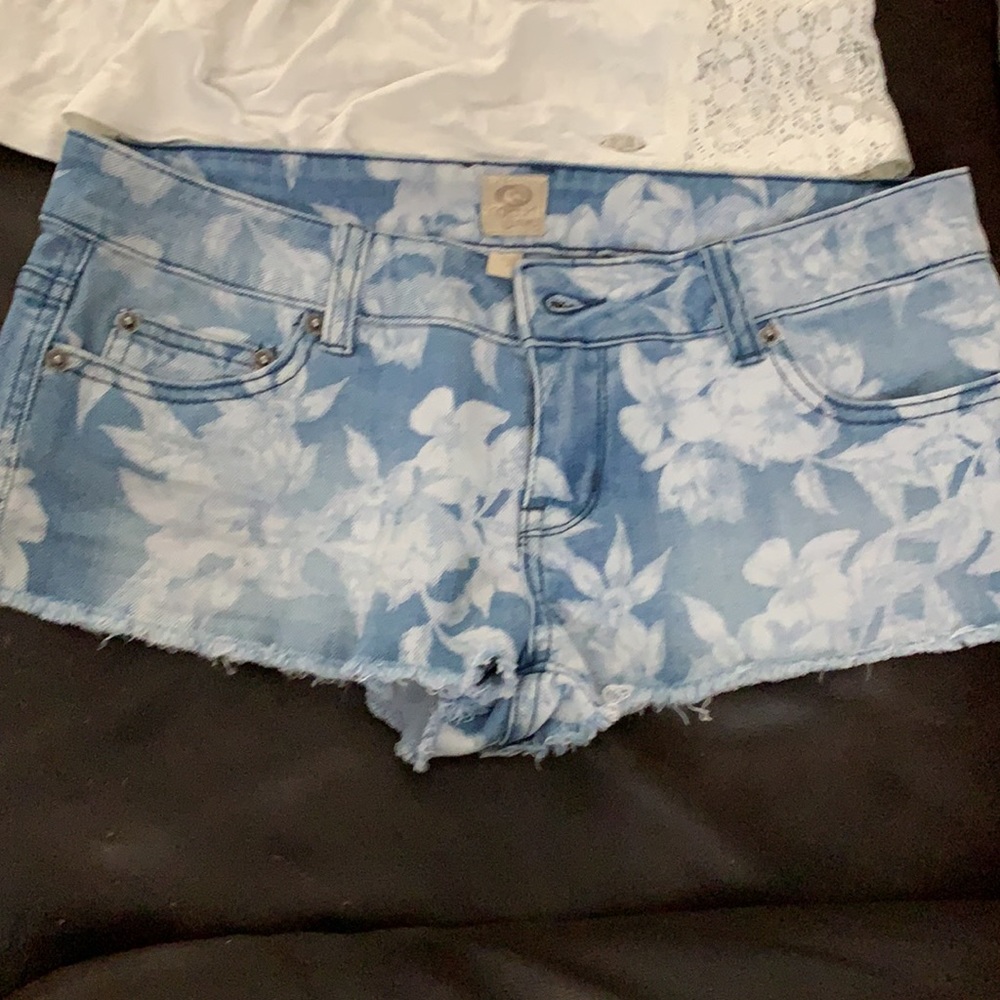 Rip Curl Top (Small)And Jean Short( Size 5) - image 4